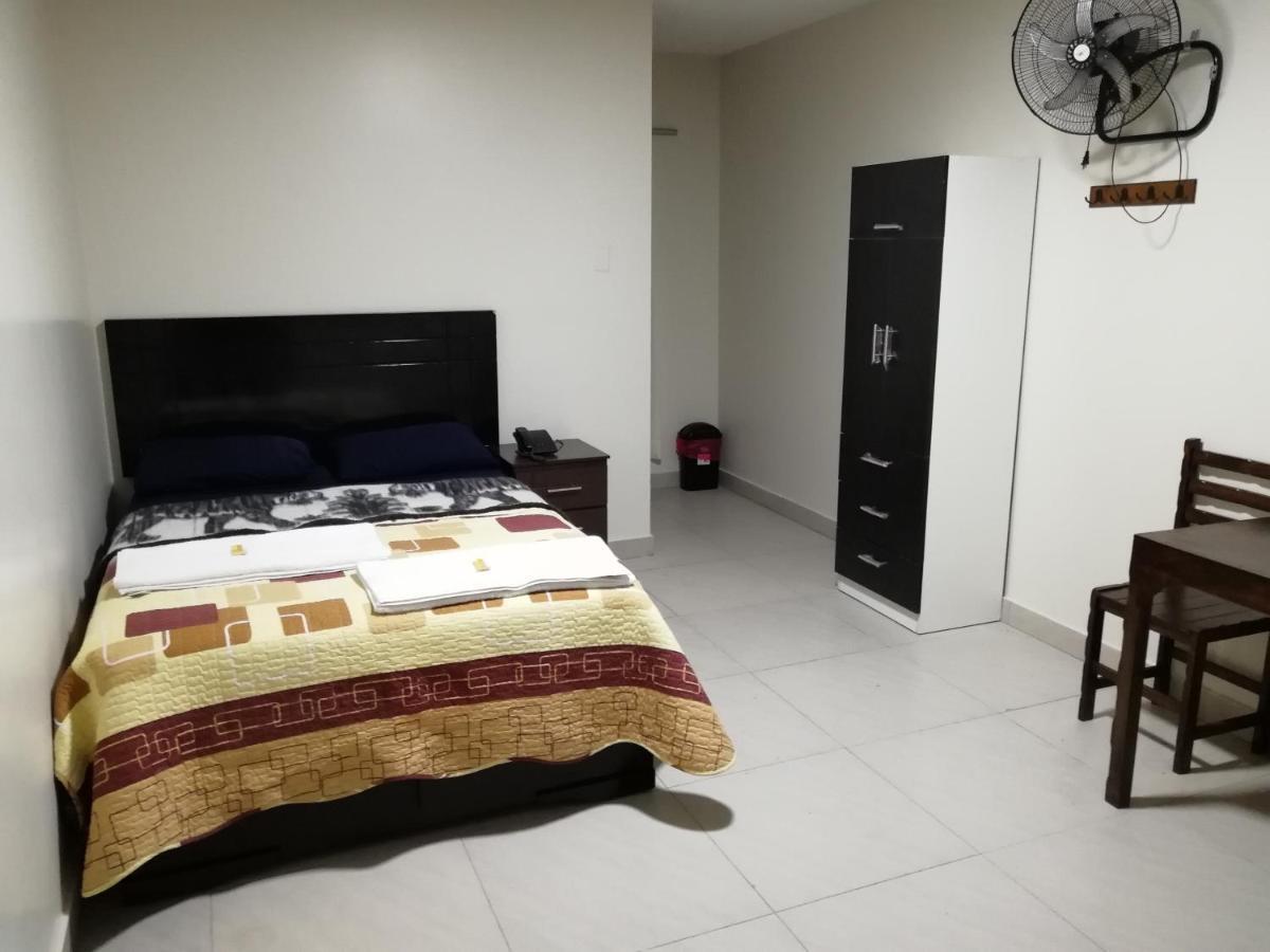 Maxy'S Inn Hotel & Suite Lima Exteriör bild